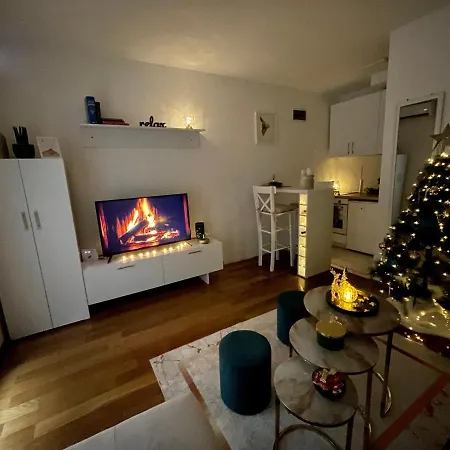 Apartment 5